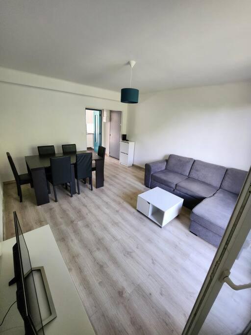 Appartement Deux Chambres 64M2 Avignon Exterior photo